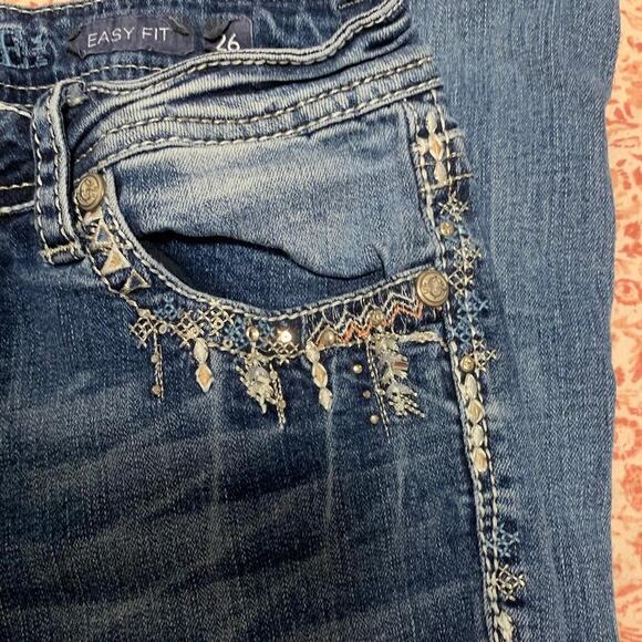 Boot Barn Grace in LA Blue EasyFit bootcut jeans with rhinestones size 26 - Picture 4 of 8